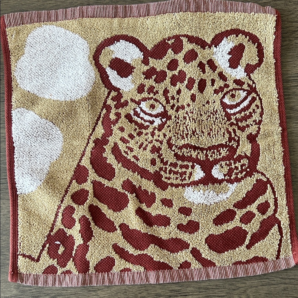 Marimekko Leopard Face Towel- Brown and Cream